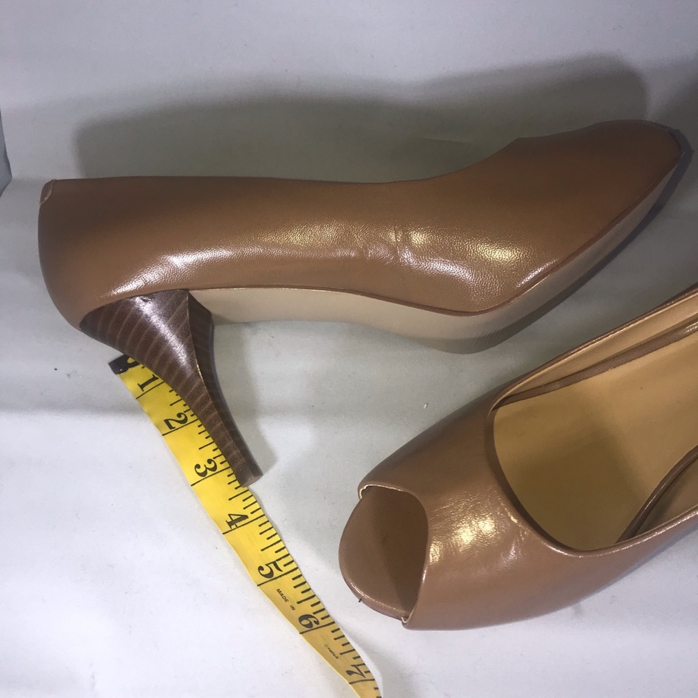 ⭕️Nine West Leather Heels - Picture 4 of 4